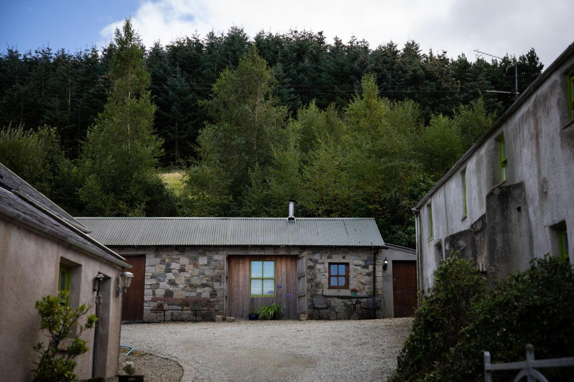 A Cosy Place In The Heart Of The Mournes Kilcoo エクステリア 写真